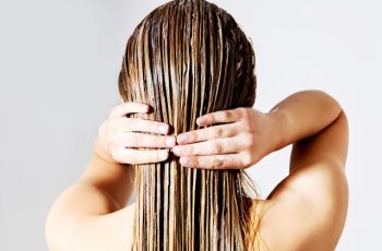 Is salicylic acid good for oily hair?